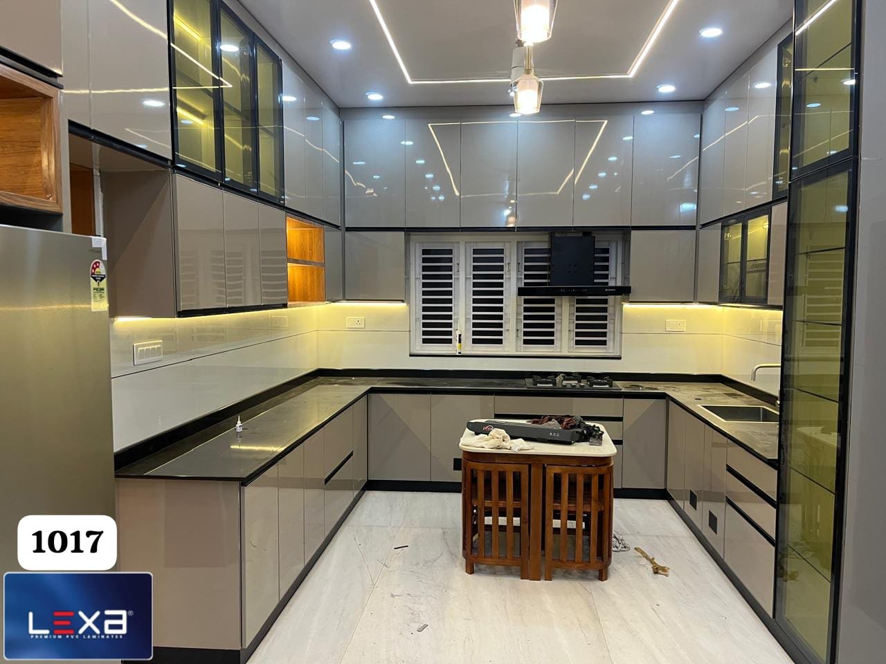 Modern Modular Kitchen